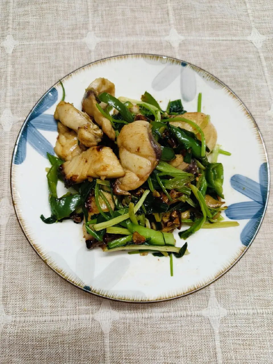 沙姜爆炒脆肉鲩成品图