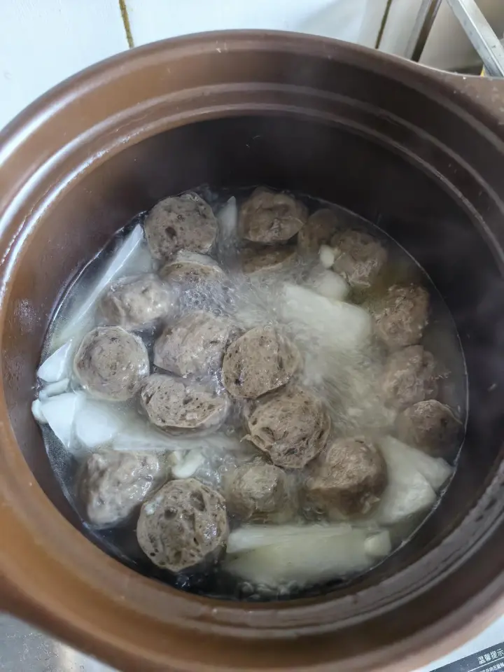 牛肉丸萝卜汤 第 3 步