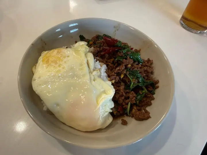 泰式打抛牛肉饭 第 8 步