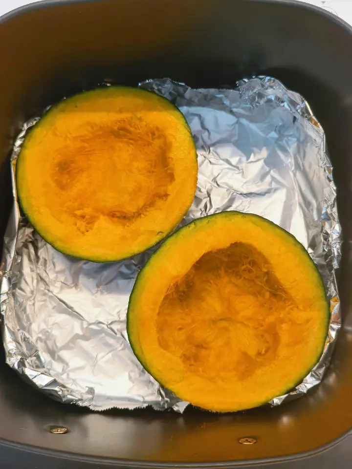虾仁鸡蛋焗南瓜 第 2 步