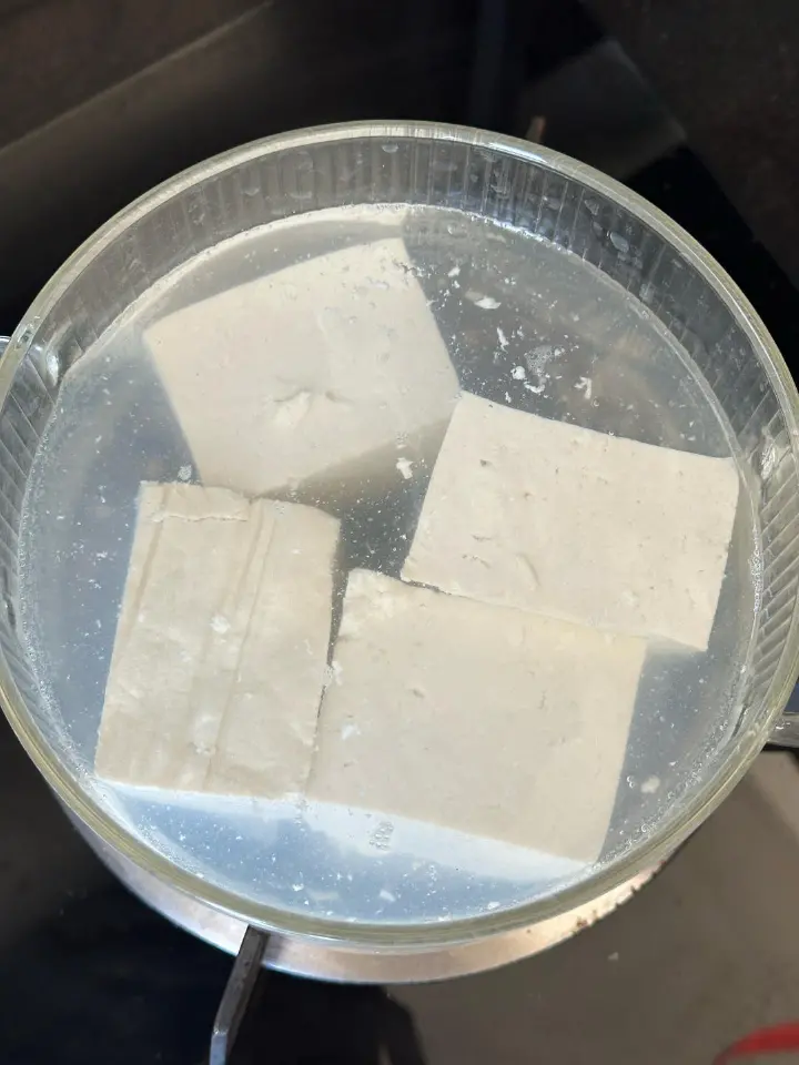 皮蛋拌豆腐 第 1 步