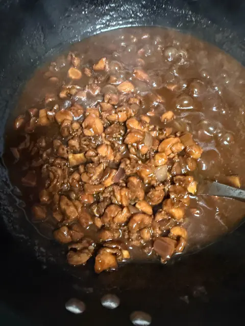 香菇卤鸡腿饭