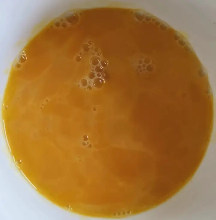 蒜苔炒鸡蛋 第 2 步
