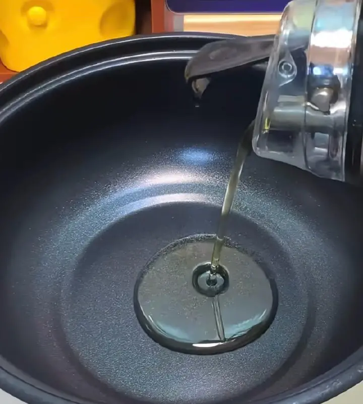 西红柿鸡蛋虾滑水扯面 第 2 步