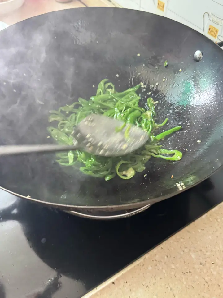 辣椒炒蛋 第 8 步
