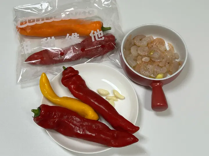 彩椒炒虾仁 第 1 步