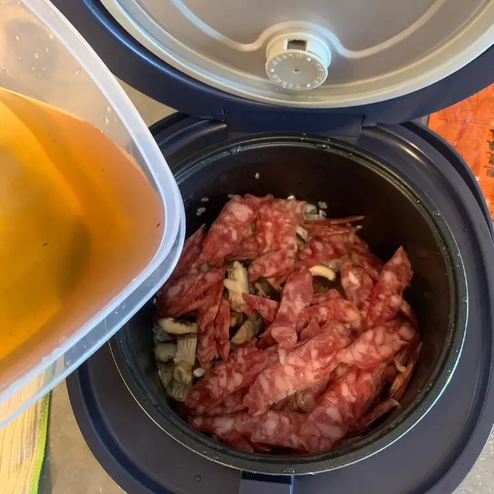 电饭煲煲仔饭 第 6 步