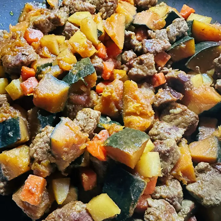 牛肉蔬菜烩饭 第 8 步