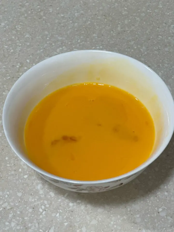杏鲍菇木耳豆角炒蛋 第 6 步