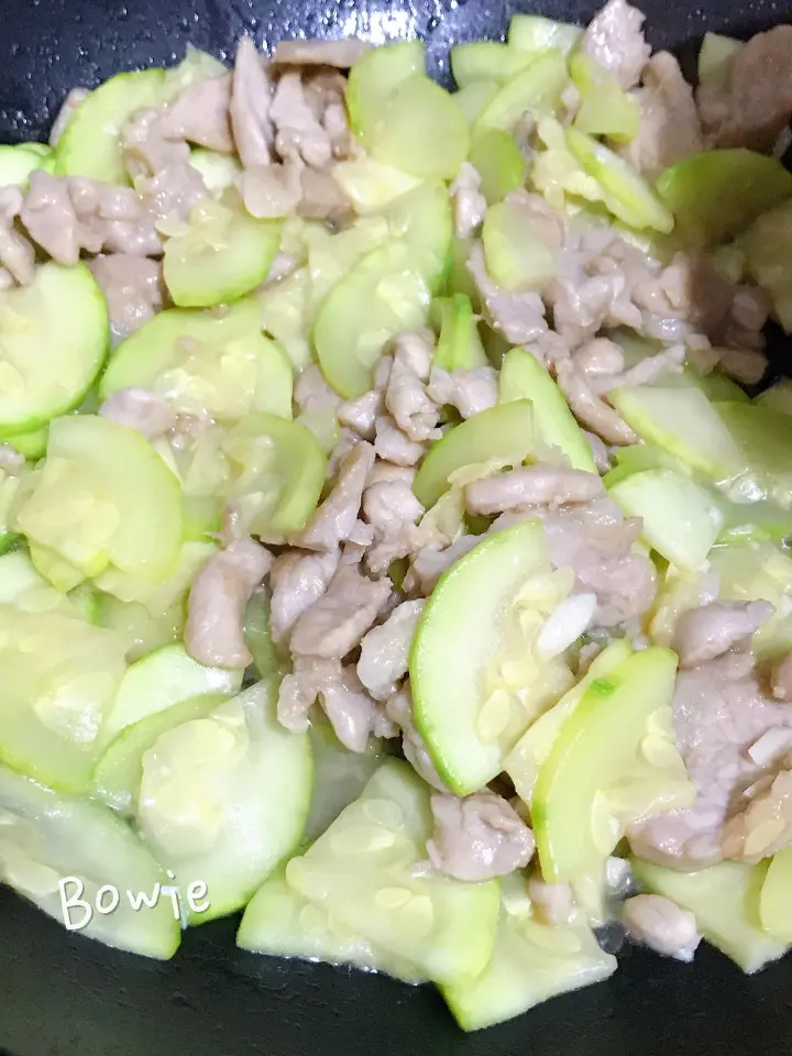 西葫芦炒肉片 第 7 步
