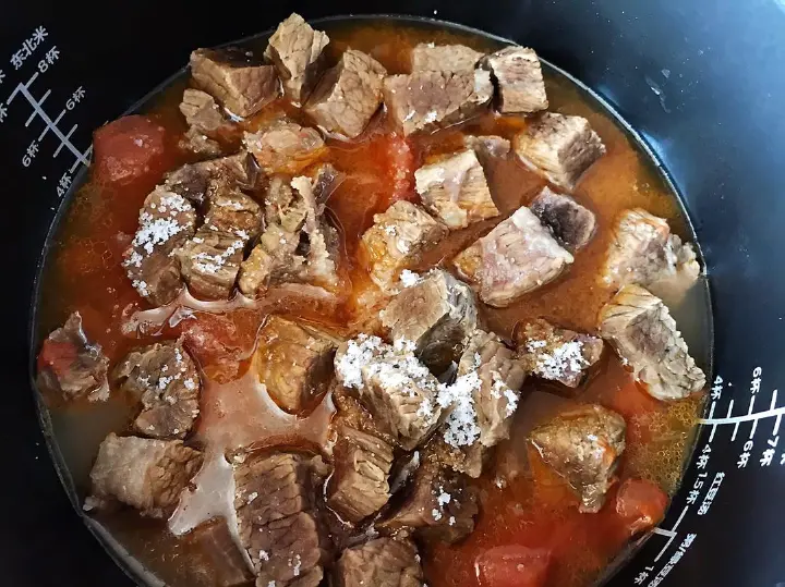 番茄土豆炖牛肉 第 7 步