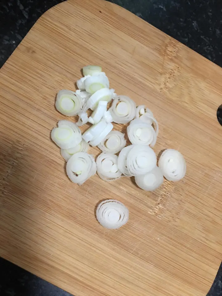 生菜烧蛋饺 第 2 步