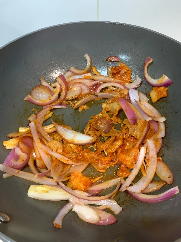 泡菜肥牛豆腐味噌汤 第 3 步