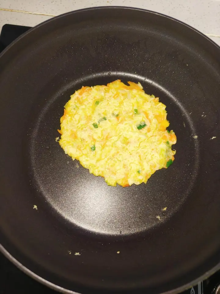 包心菜胡萝卜鸡蛋饼 第 12 步