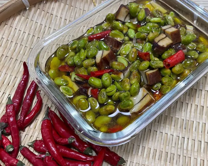 毛豆炒香干 第 1 步