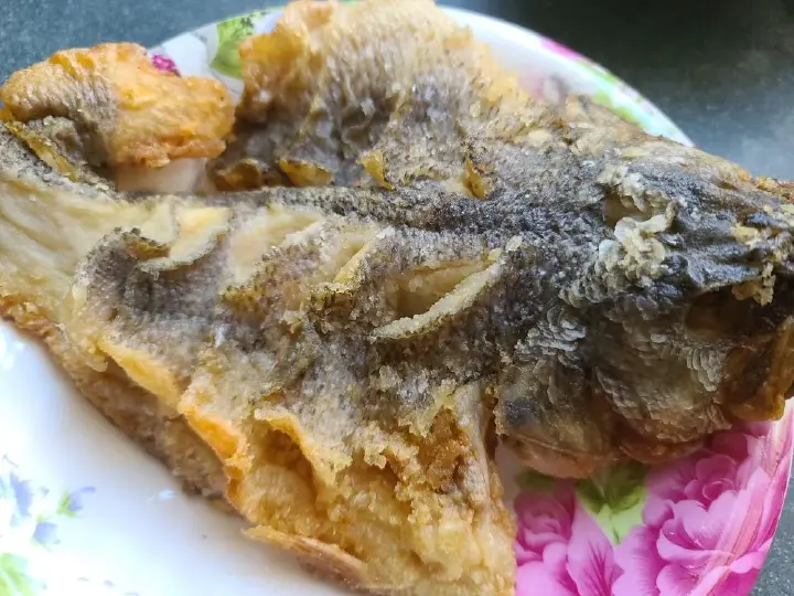 糖醋茄汁海鲈鱼 第 1 步