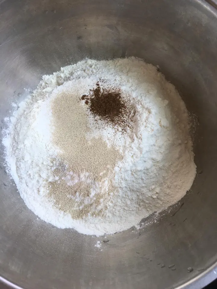 葱花发面饼 第 1 步