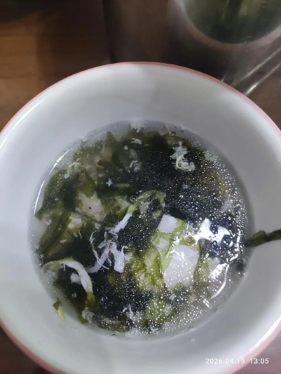 紫菜虾皮蛋花汤成品图