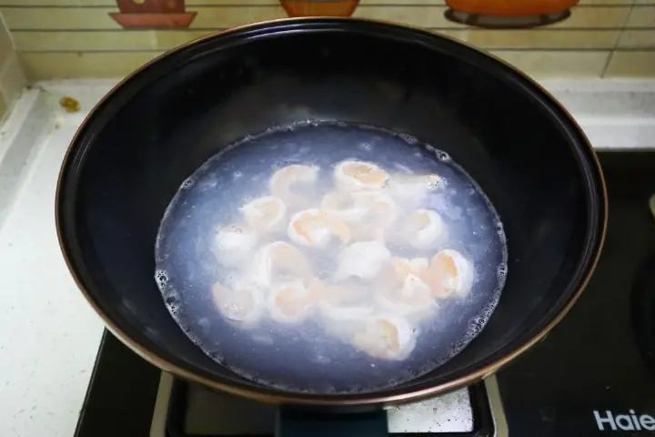 五彩虾仁 第 4 步
