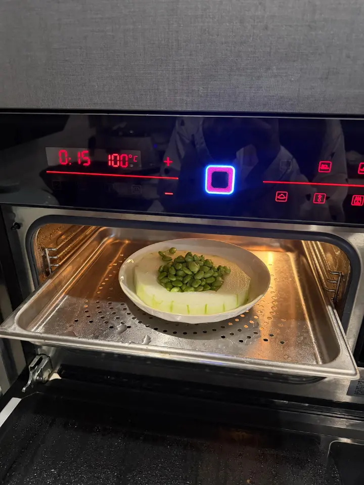 肉末咸蛋黄毛豆蒸冬瓜 第 2 步