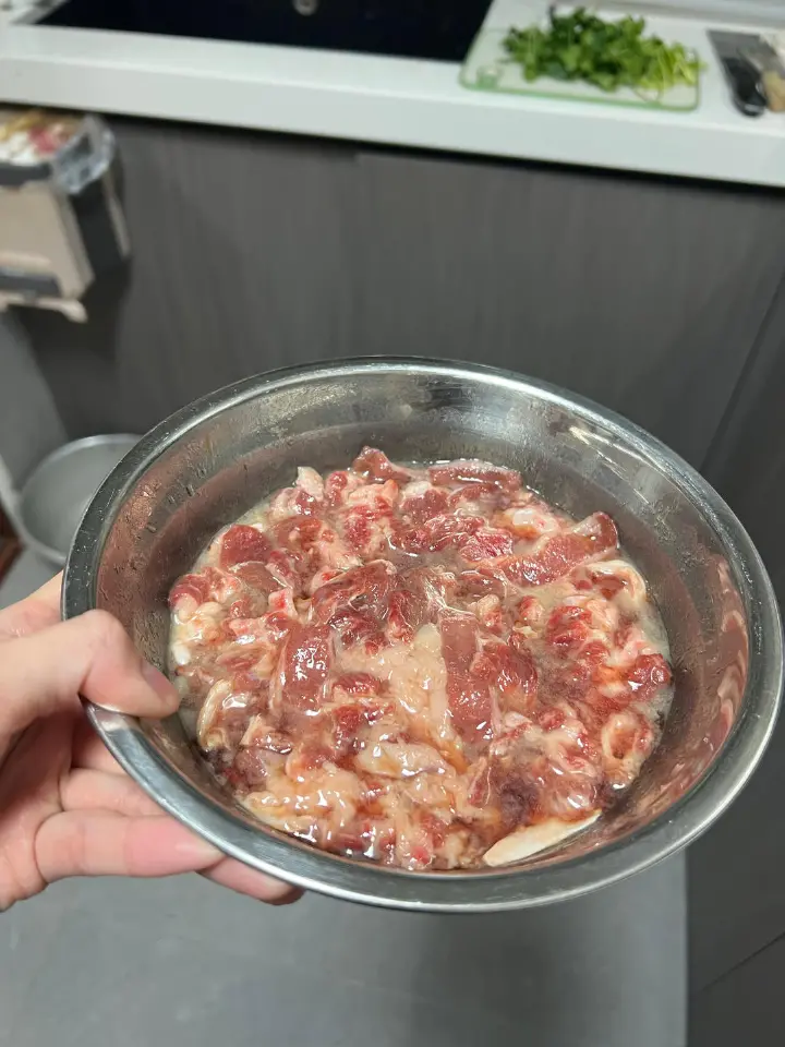 辣椒香菜炒牛肉 第 1 步