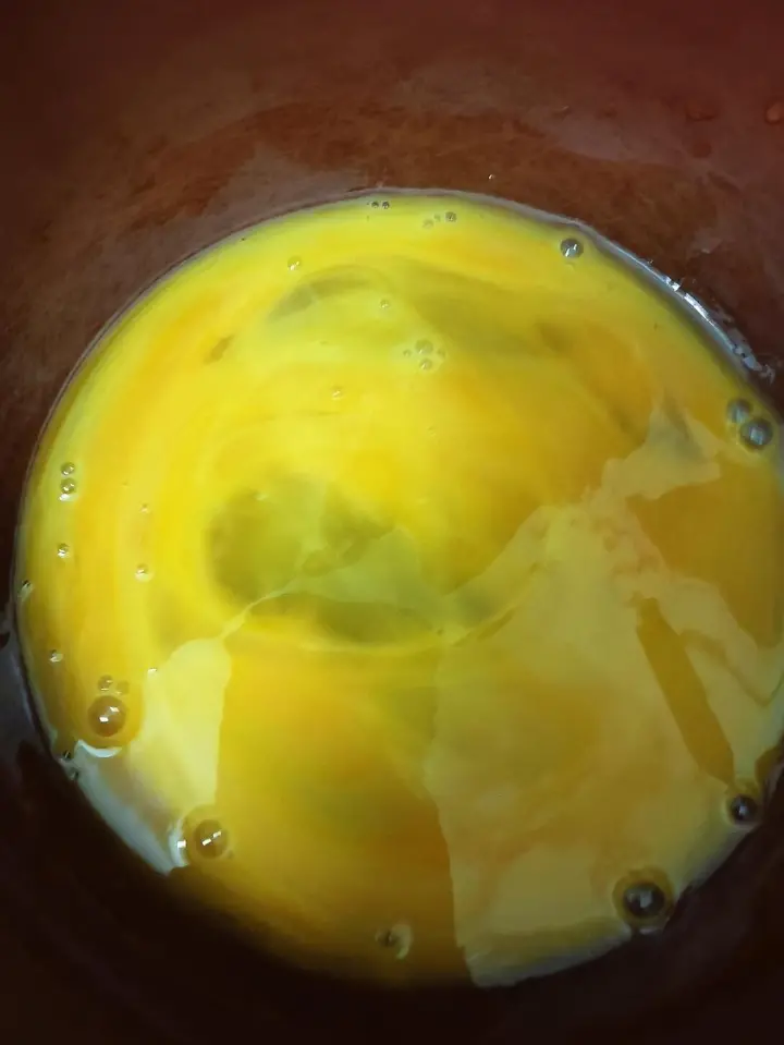 西红柿炒鸡蛋 第 2 步