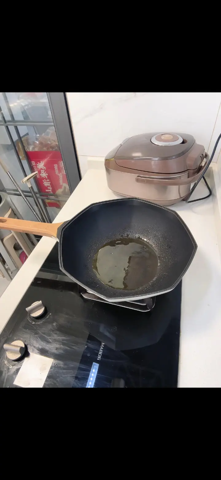 西红柿炒鸡蛋 第 2 步