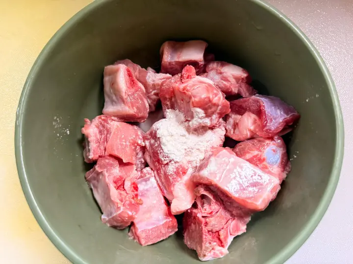 南瓜蒸排骨 第 1 步