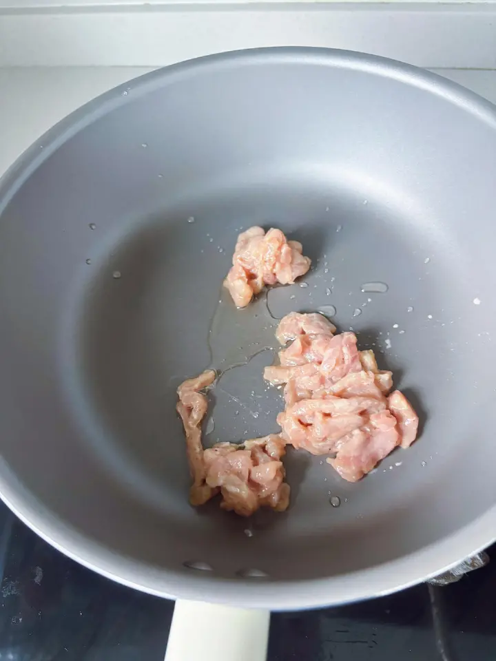 江西风味炒竹叶菜梗 第 4 步
