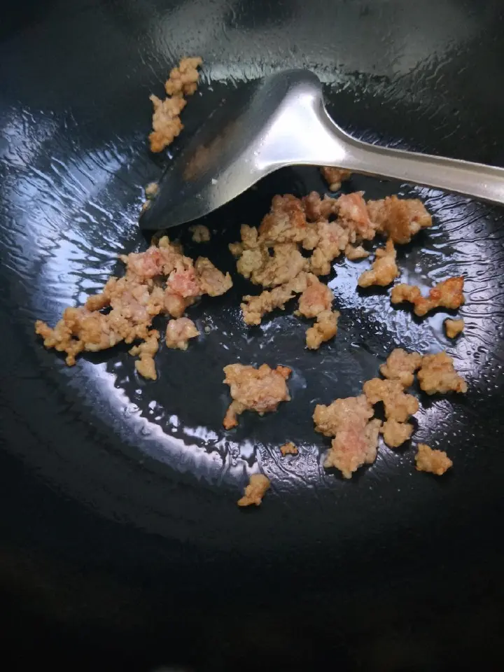 青椒炒肉片与孩儿菜烧腐竹 第 7 步