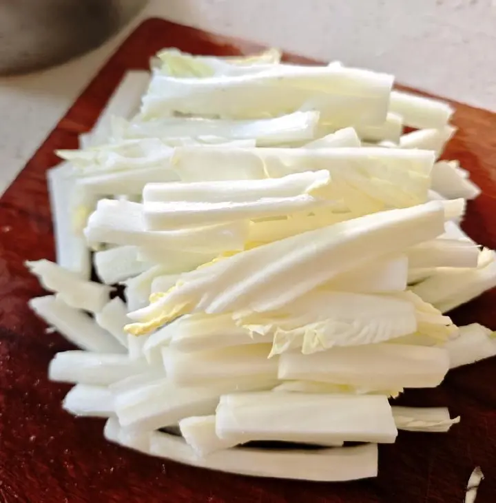 鱼丸炖白菜 第 2 步