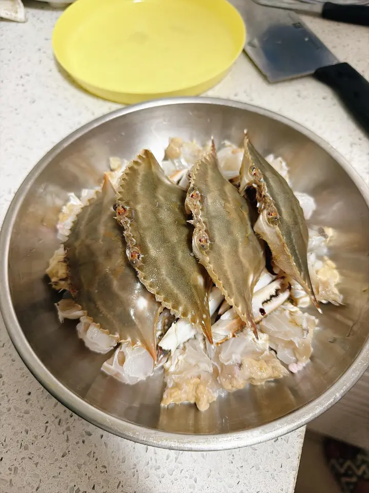 梭子蟹蒸蛋 第 3 步