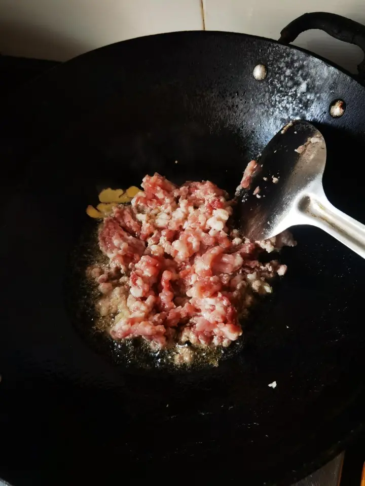 肉末青豆 第 3 步