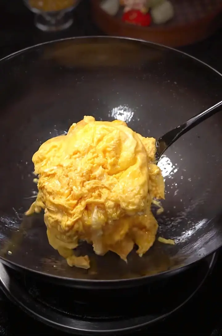 西红柿焖豆腐 第 6 步