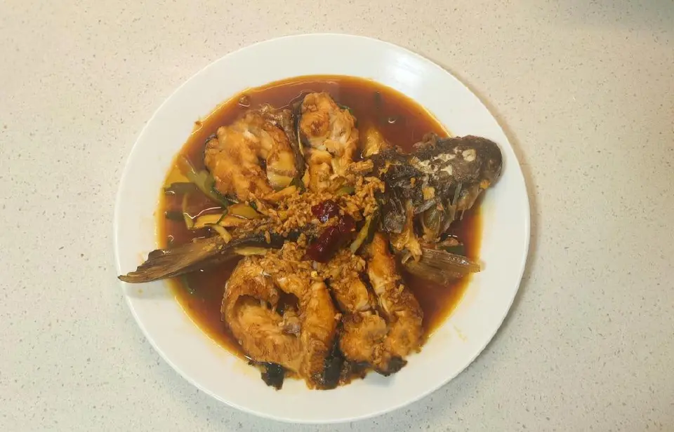 酒酿红烧鲻鱼成品图