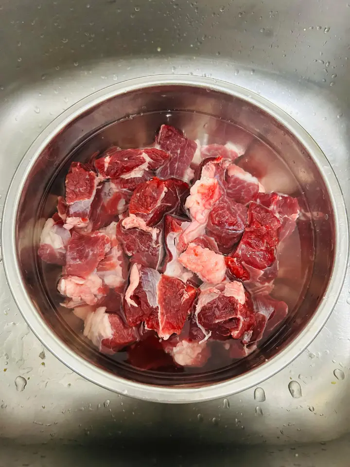 红烧牛肉 第 1 步