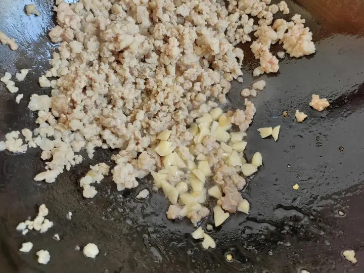 酱炒毛豆肉丁 第 5 步