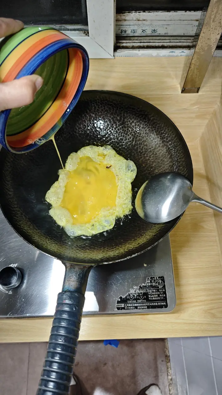 什锦蛋炒饭 第 3 步