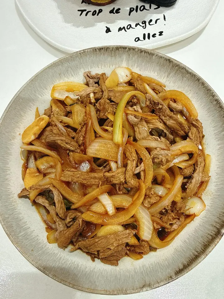 洋葱炒牛肉丝 第 11 步