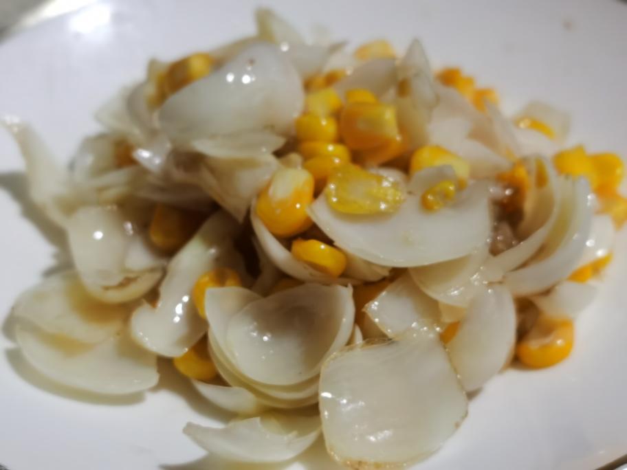百合芹菜炒玉米粒成品图