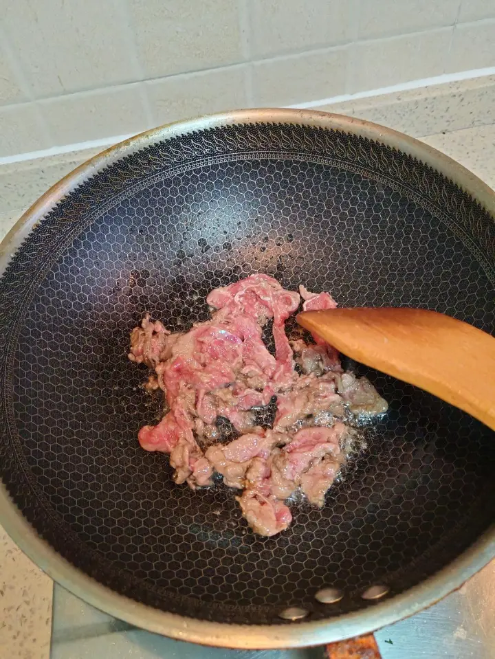家常小炒黄牛肉 第 5 步