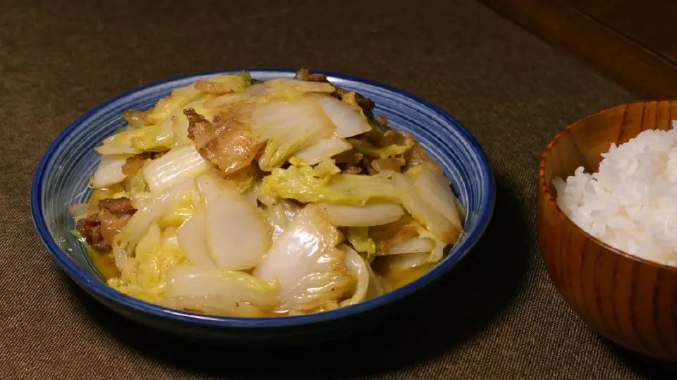 五花肉炒白菜成品图