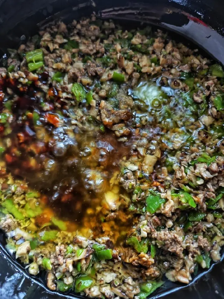 烧椒香菇牛肉酱 第 11 步