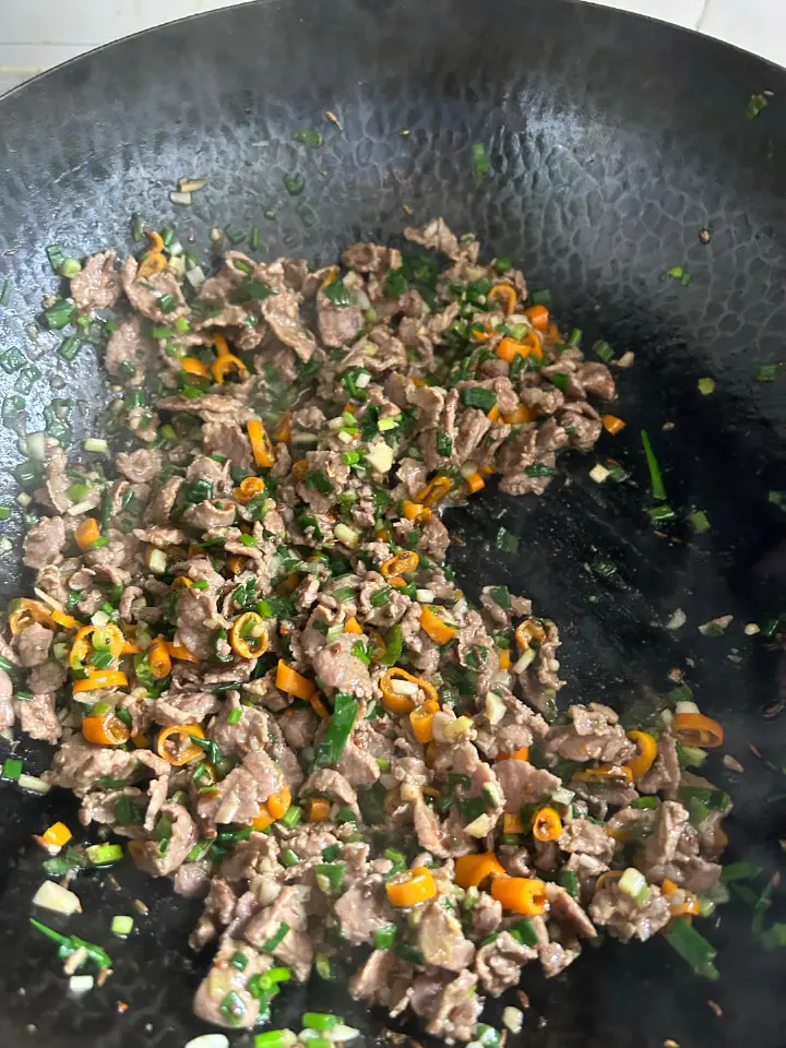 香葱牛肉 第 5 步