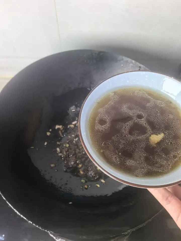 肘子炖粉条 第 7 步