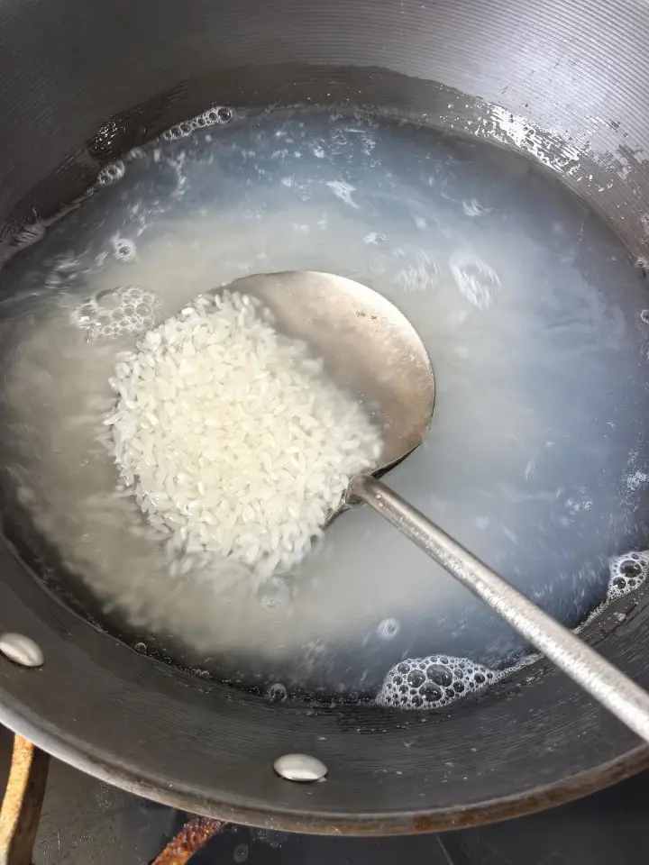 家常鸡肉蔬菜烩饭 第 1 步