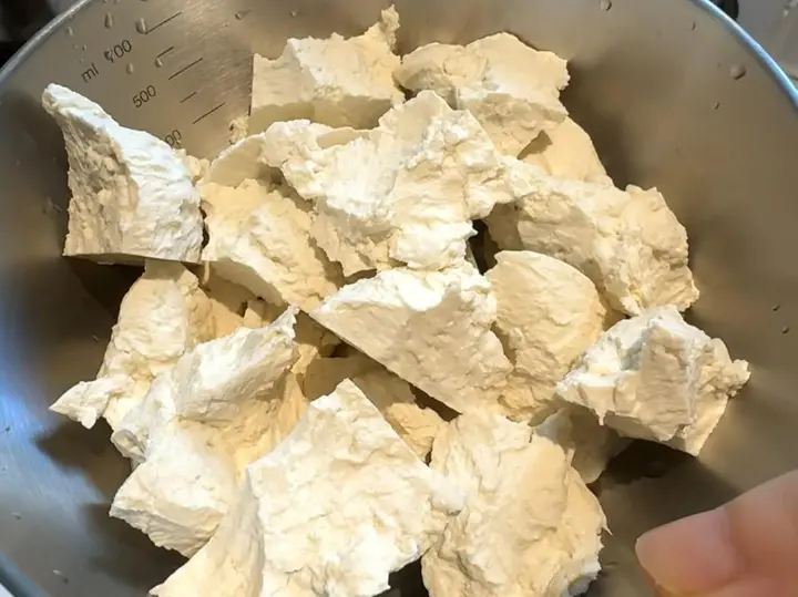 手掰台州家烧豆腐 第 2 步