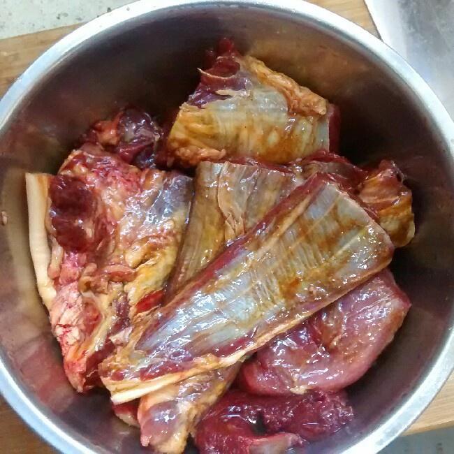 懒人卤牛肉 第 1 步