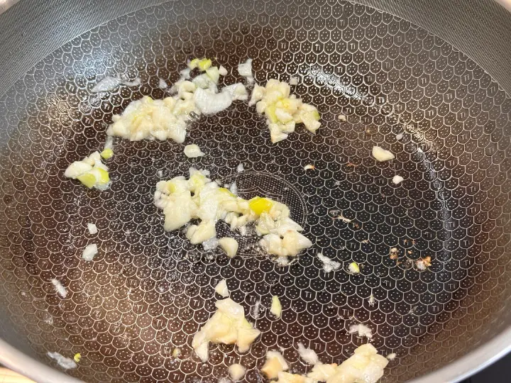 蒜蓉番薯叶 第 2 步