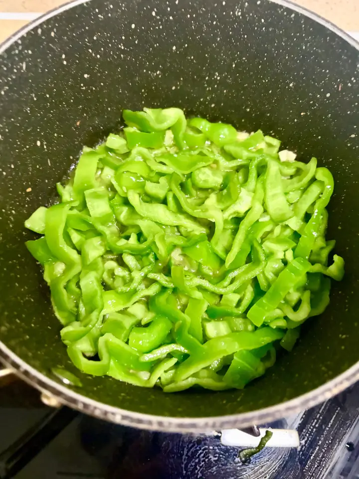 青椒皮蛋 第 4 步